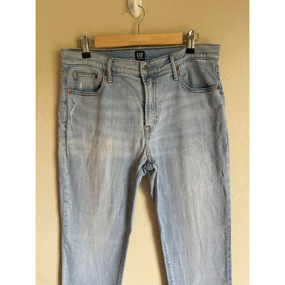 GAP Denim Best Girlfriend Light Wash Jeans Size 30 Distressed - Picture 3 of 9